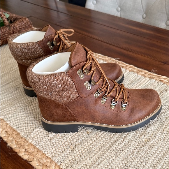 Cliffs by WHITE MOUNTAIN Shoes - Women’s Brown Lace-Up Hiking Boots